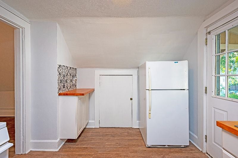 Furnished Finder property 503998_1 photo 13