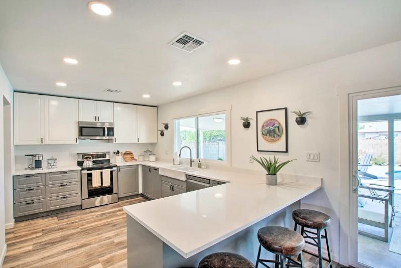 Furnished Finder property 504018_1 photo 3