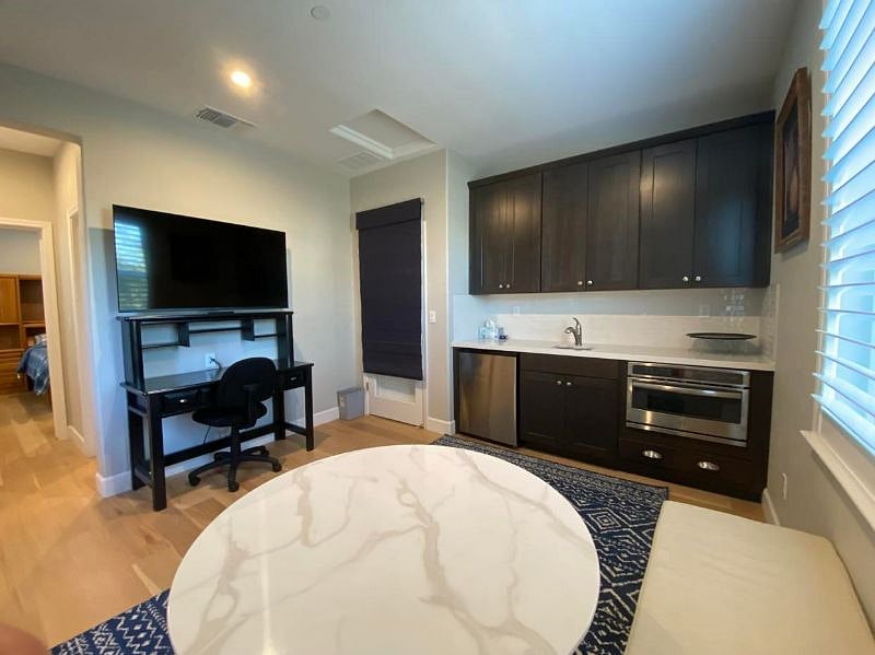 Furnished Finder property 504041_1 photo 9