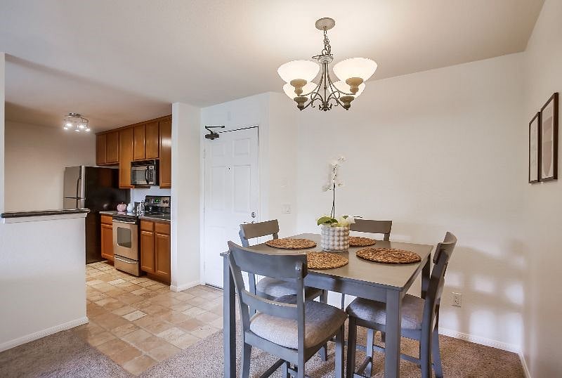 Furnished Finder property 504163_1 photo 12