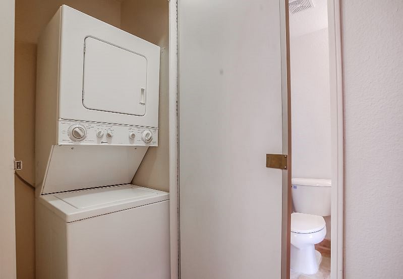 Furnished Finder property 504163_1 photo 13