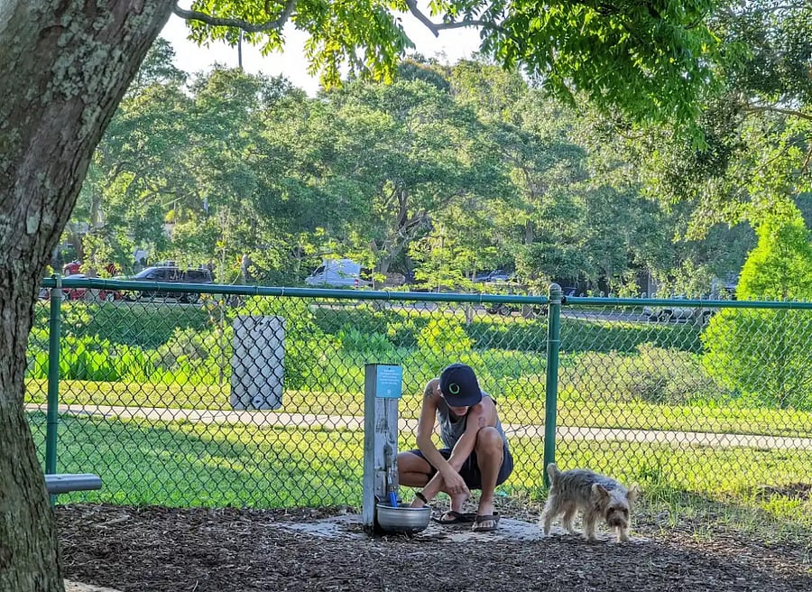 nearby park (2-min walk)