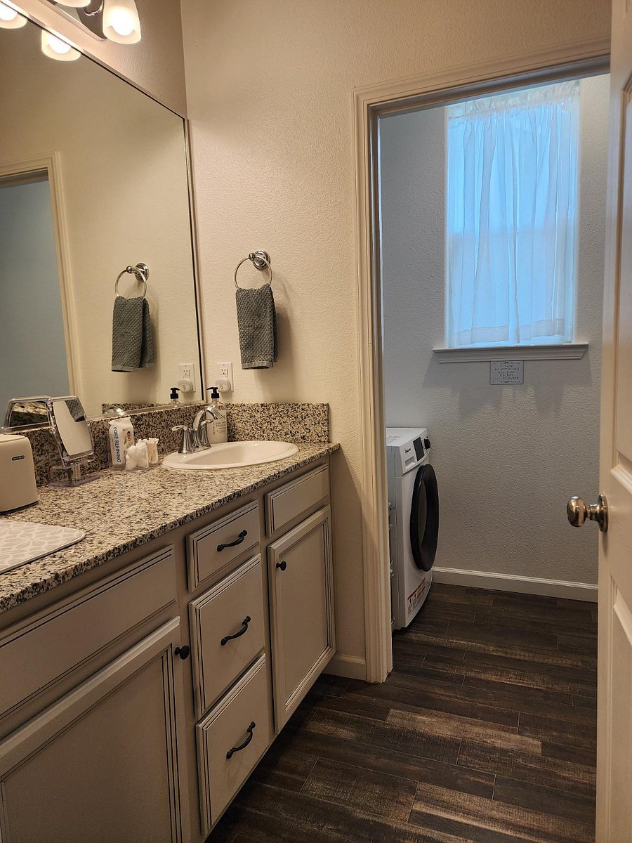 Furnished Finder property 504271_1 photo 16