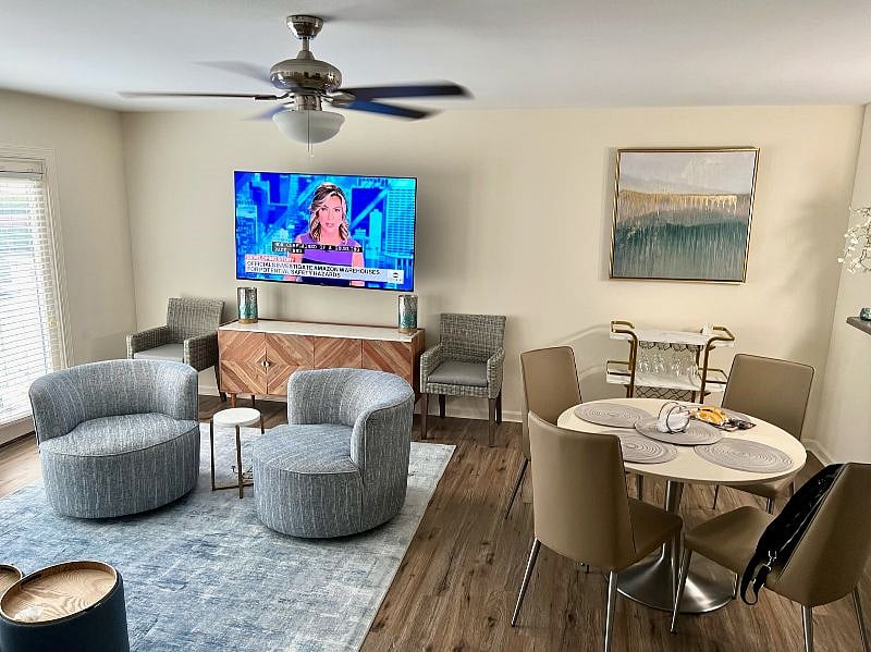 Living room / Dining room - TV, Bar Cart, Open Concept Area