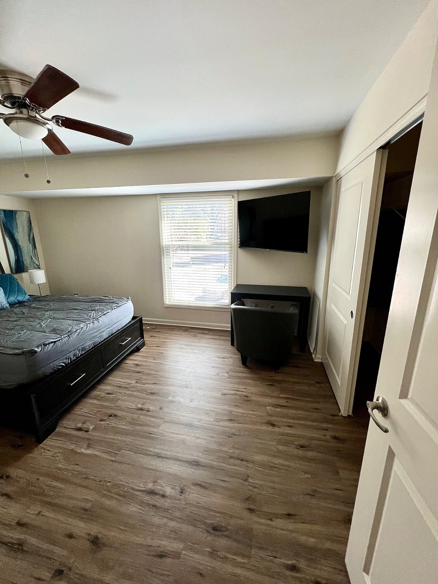 Master Bedroom with Roku TV & desk/chair
