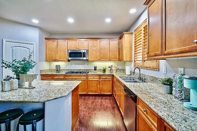Furnished Finder property 504460_1 photo 9