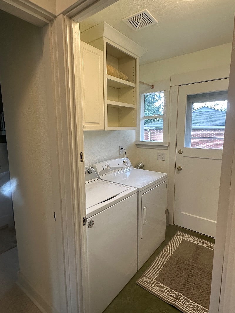 Full size washer/dryer. Back door access to large gated yard. Outdoor furniture and grill.