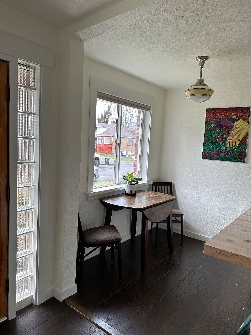 Cushion chairs for comfortable dining.
