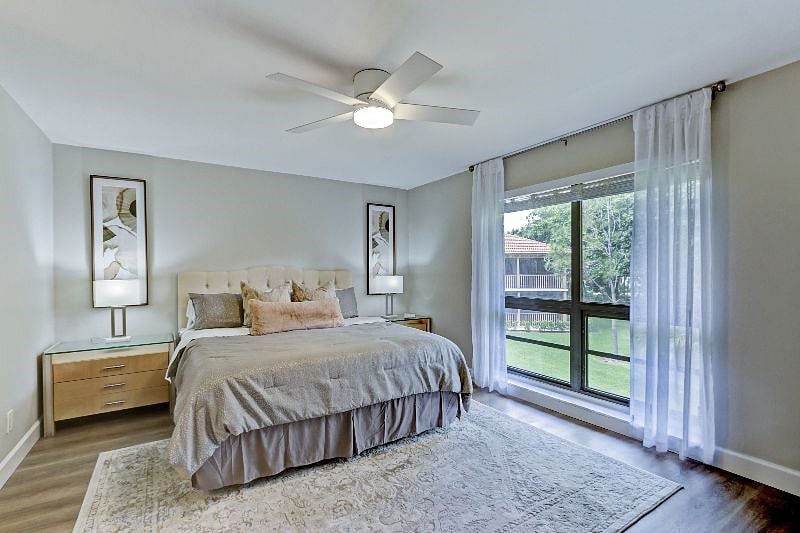 Oversized Master Bedroom with King Bed