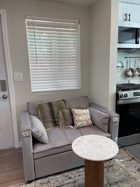 Furnished Finder property 504642_2 photo 3