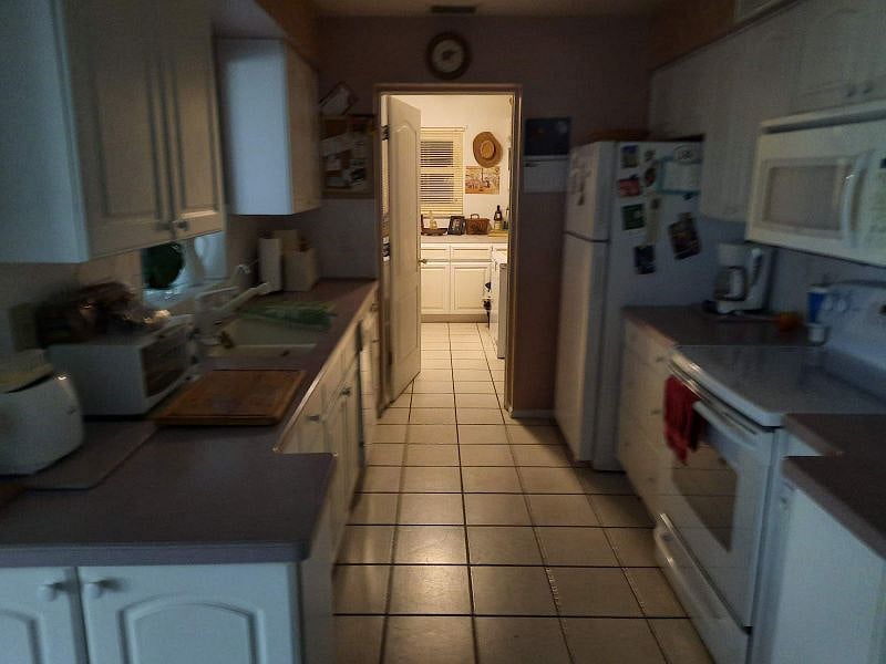 Furnished Finder property 504668_1 photo 9