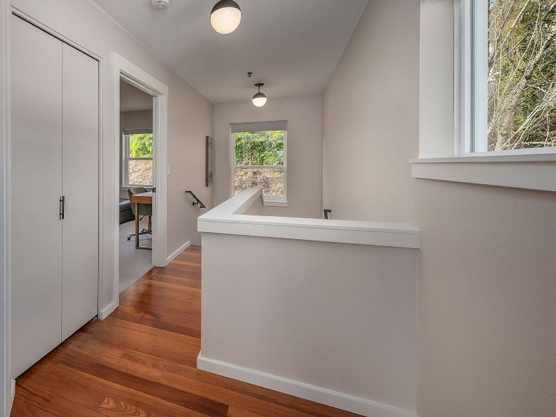 Furnished Finder property 504685_1 photo 17