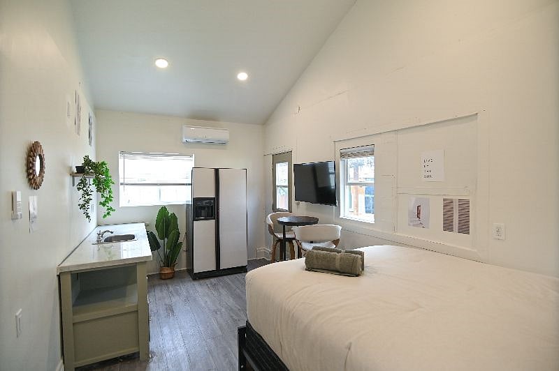 Furnished Finder property 504694_3 photo 6