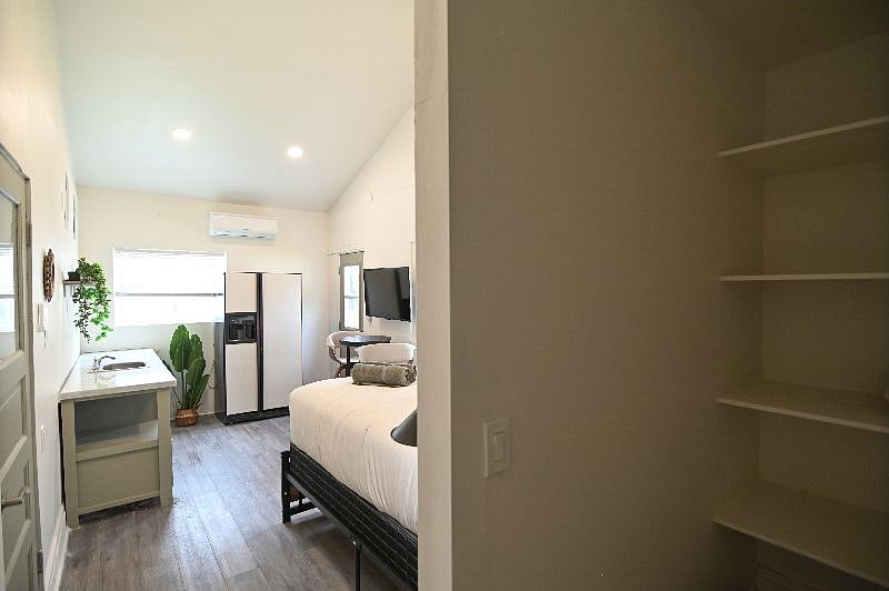Furnished Finder property 504694_3 photo 7