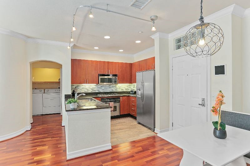 Furnished Finder property 504749_1 photo 3