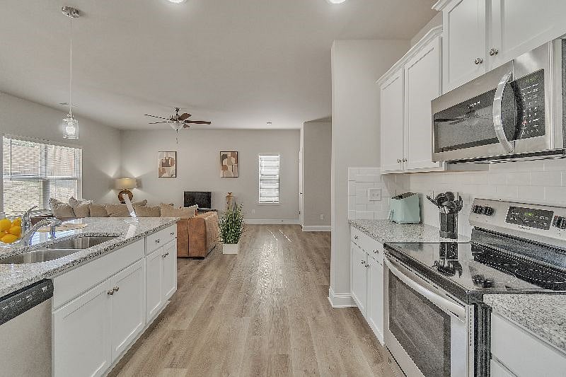 Furnished Finder property 504900_1 photo 6