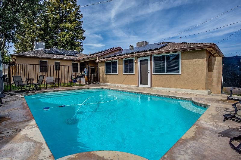 Side of Unit, with access to pool