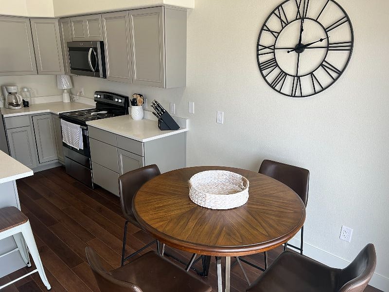 Furnished Finder property 505048_1 photo 25