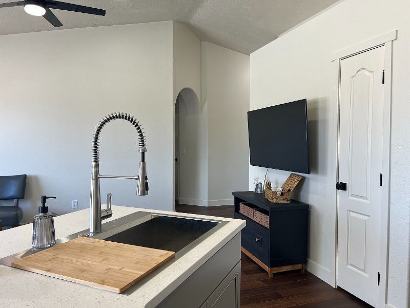 Furnished Finder property 505048_1 photo 28