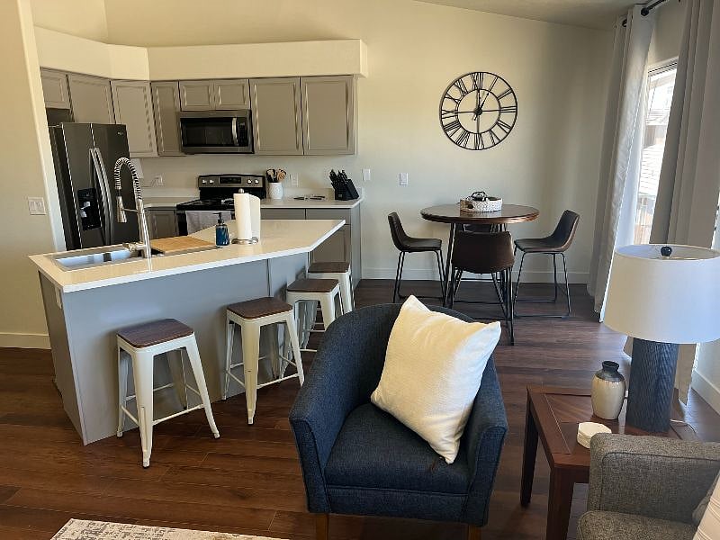 Furnished Finder property 505048_1 photo 30