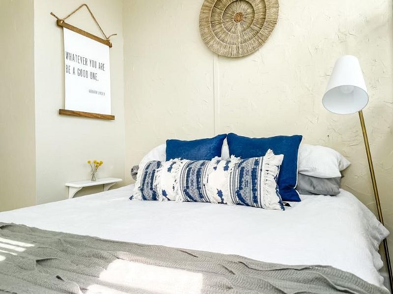 Queen bed