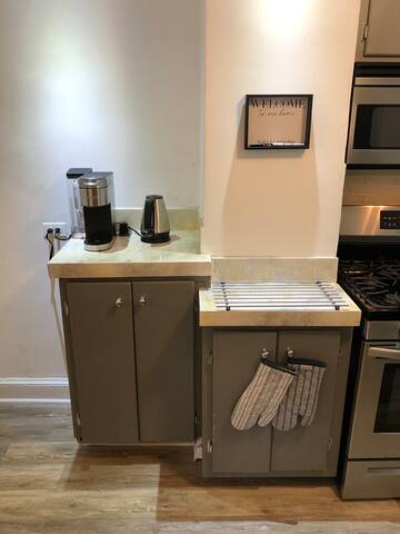 Start your morning right with our coffee and tea bar
