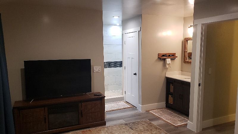 Furnished Finder property 505609_1 photo 9