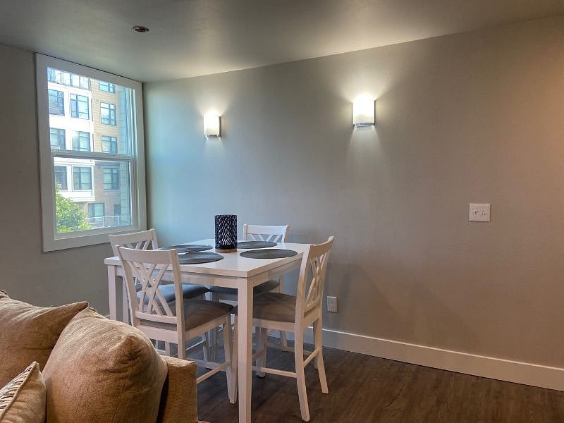 Furnished Finder property 505718_1 photo 3