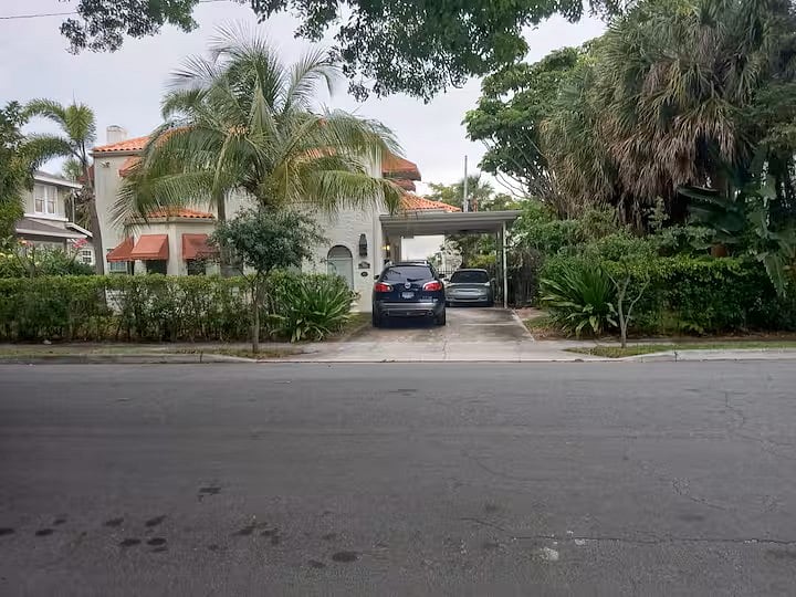 Furnished Finder property 505823_1 photo 33
