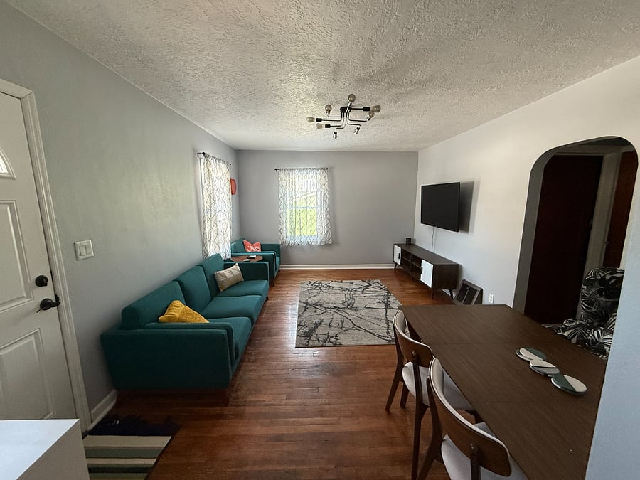 Furnished Finder property 505863_2 photo 8