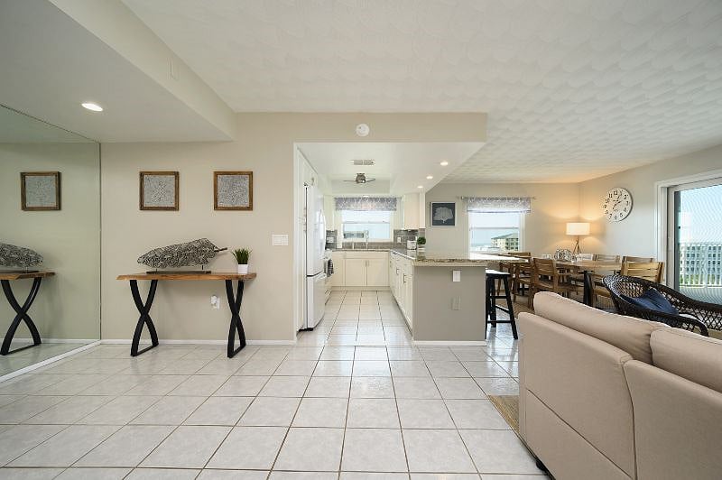 Furnished Finder property 505880_1 photo 12