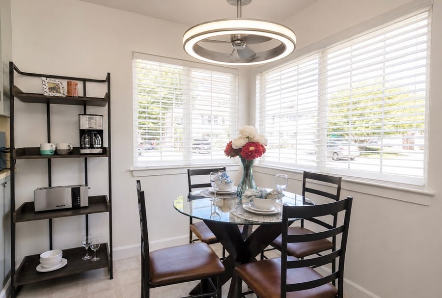 Well-equipped kitchen with pots and pans, cookware, knife and cutlery sets, full-sized microwave, etc.!