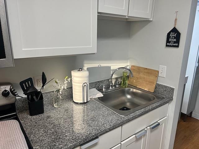 Furnished Finder property 505951_1 photo 9