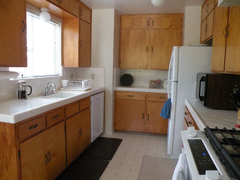 Furnished Finder property 505959_1 photo 3