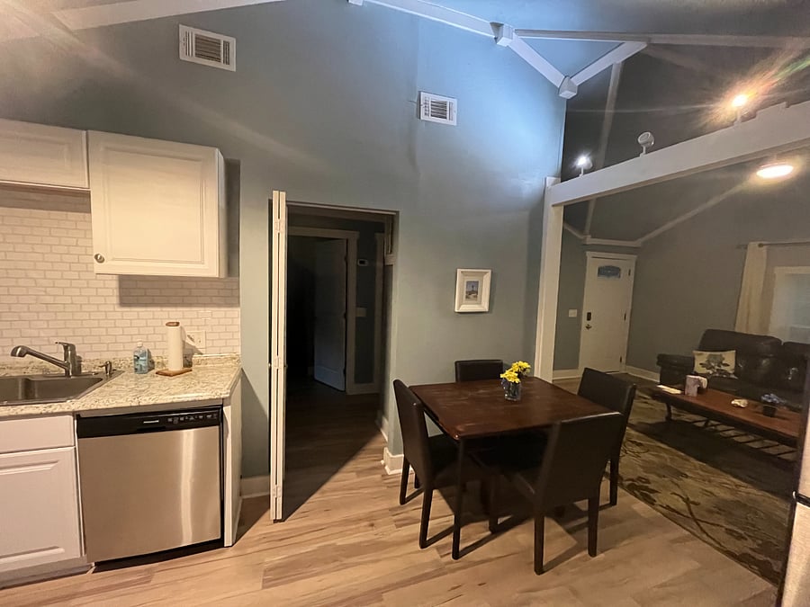 Furnished Finder property 505978_1 photo 8