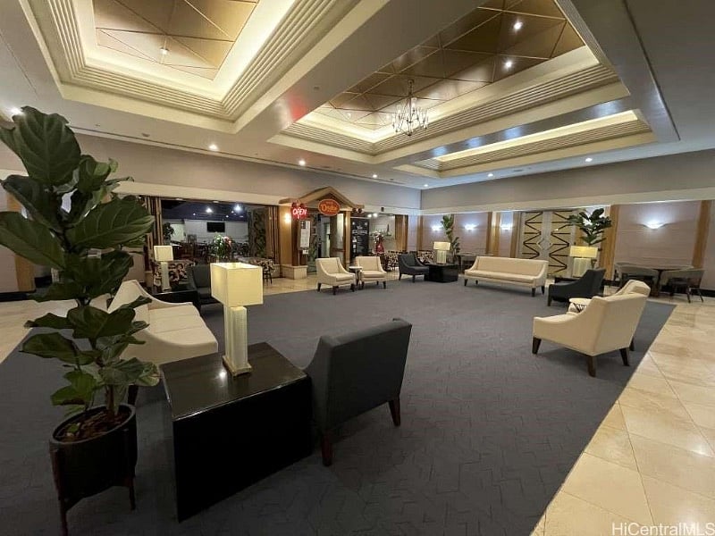 Beautiful lobby offers fine dining.