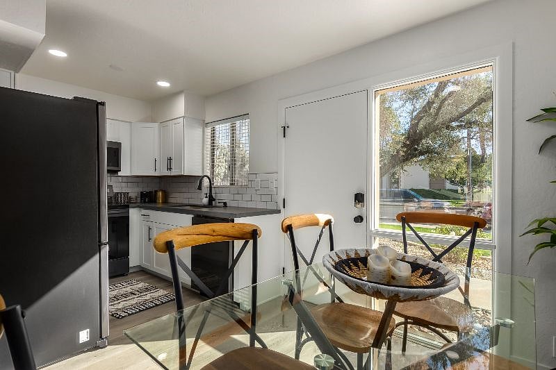 Furnished Finder property 506140_1 photo 13