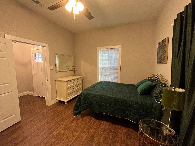 Furnished Finder property 506152_1 photo 11