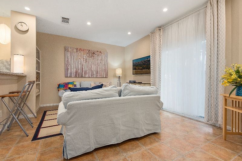 Furnished Finder property 506190_1 photo 11