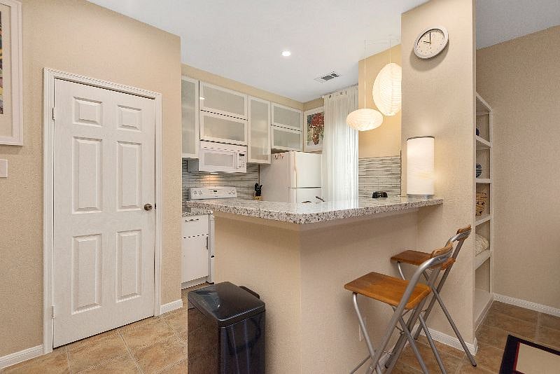 Furnished Finder property 506190_1 photo 17