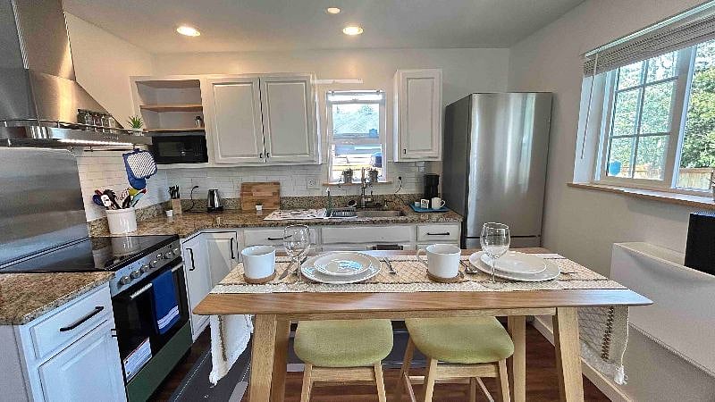 Furnished Finder property 506233_1 photo 4