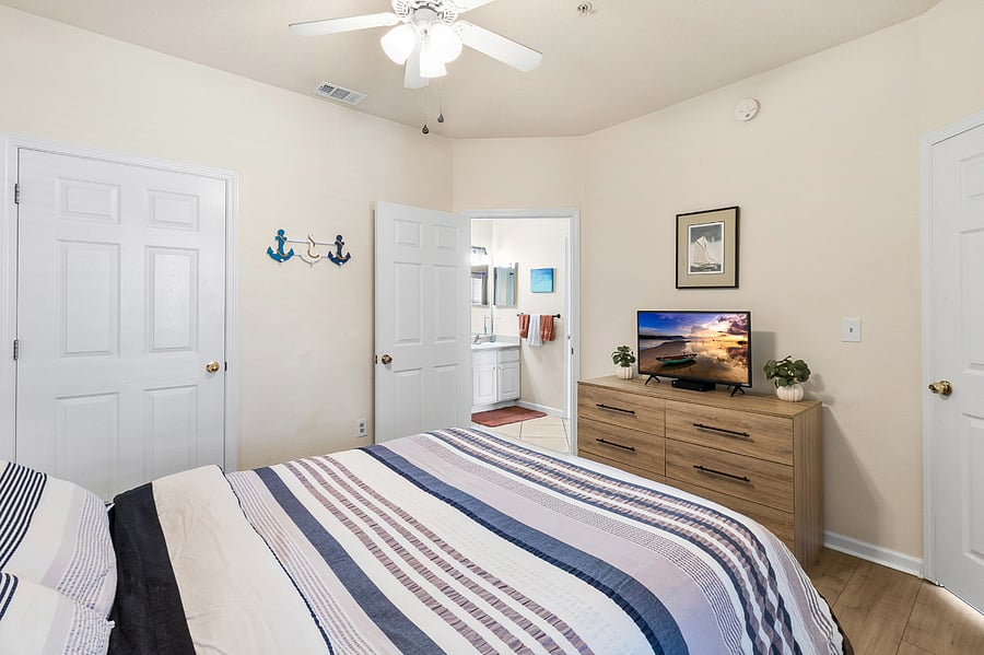 Second bedroom