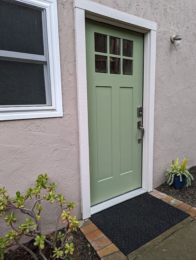 Private entrance at side of home