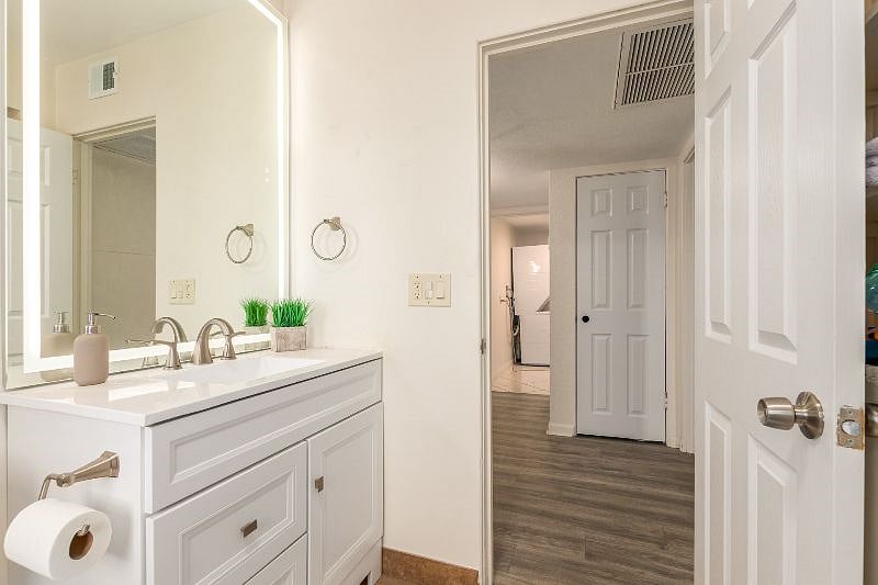 Furnished Finder property 506500_1 photo 8