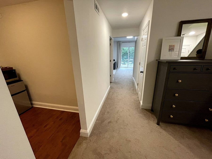 Entry/hallway in ground floor