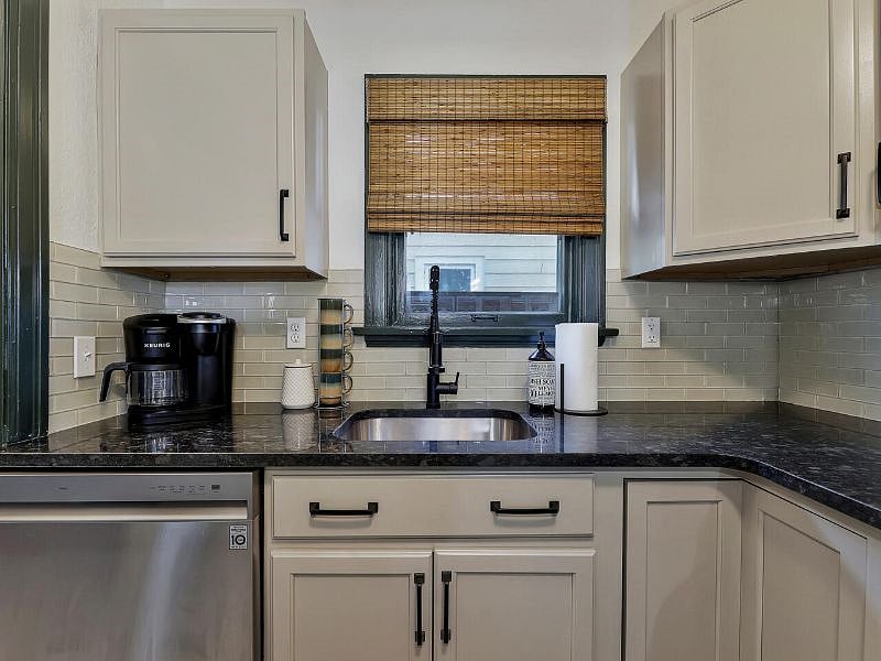 Furnished Finder property 506821_1 photo 8