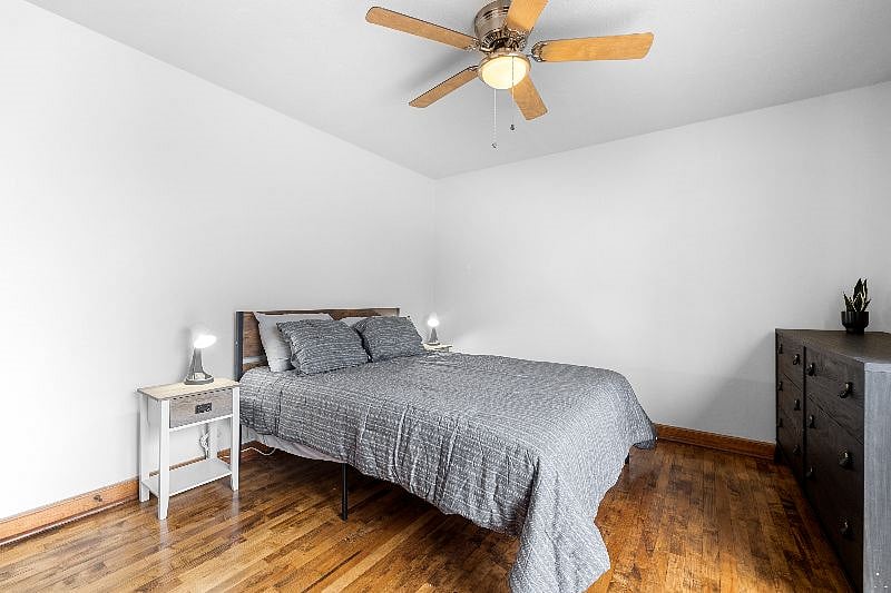 Queen Memory Foam bed