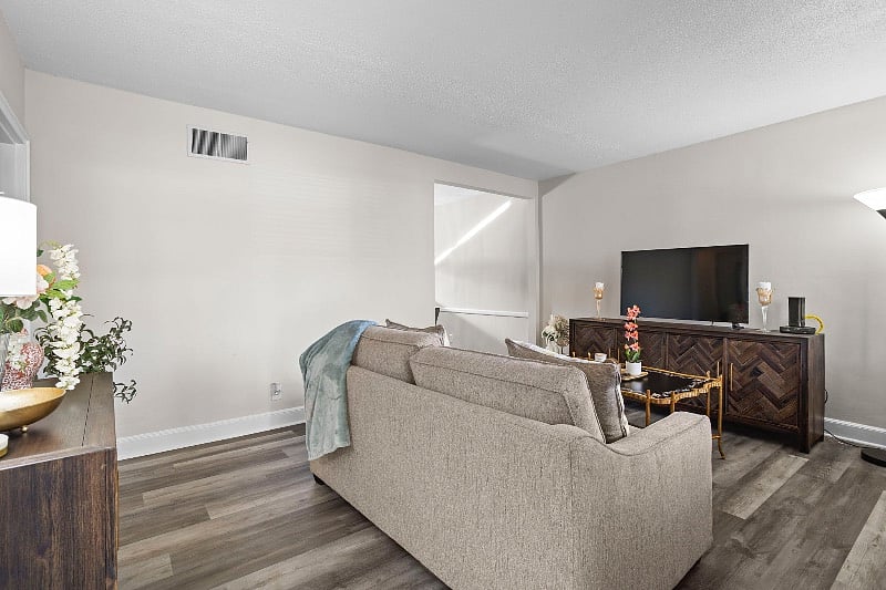 Furnished Finder property 507174_1 photo 8