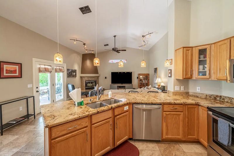 Furnished Finder property 507217_1 photo 17