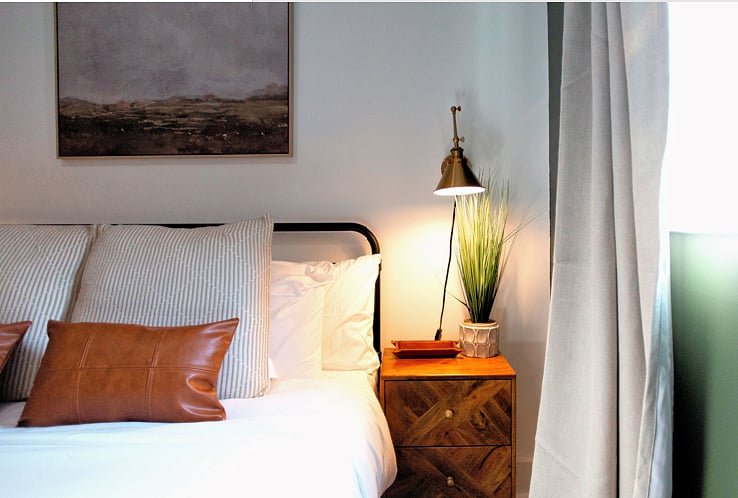 Bedroom 2, Queen